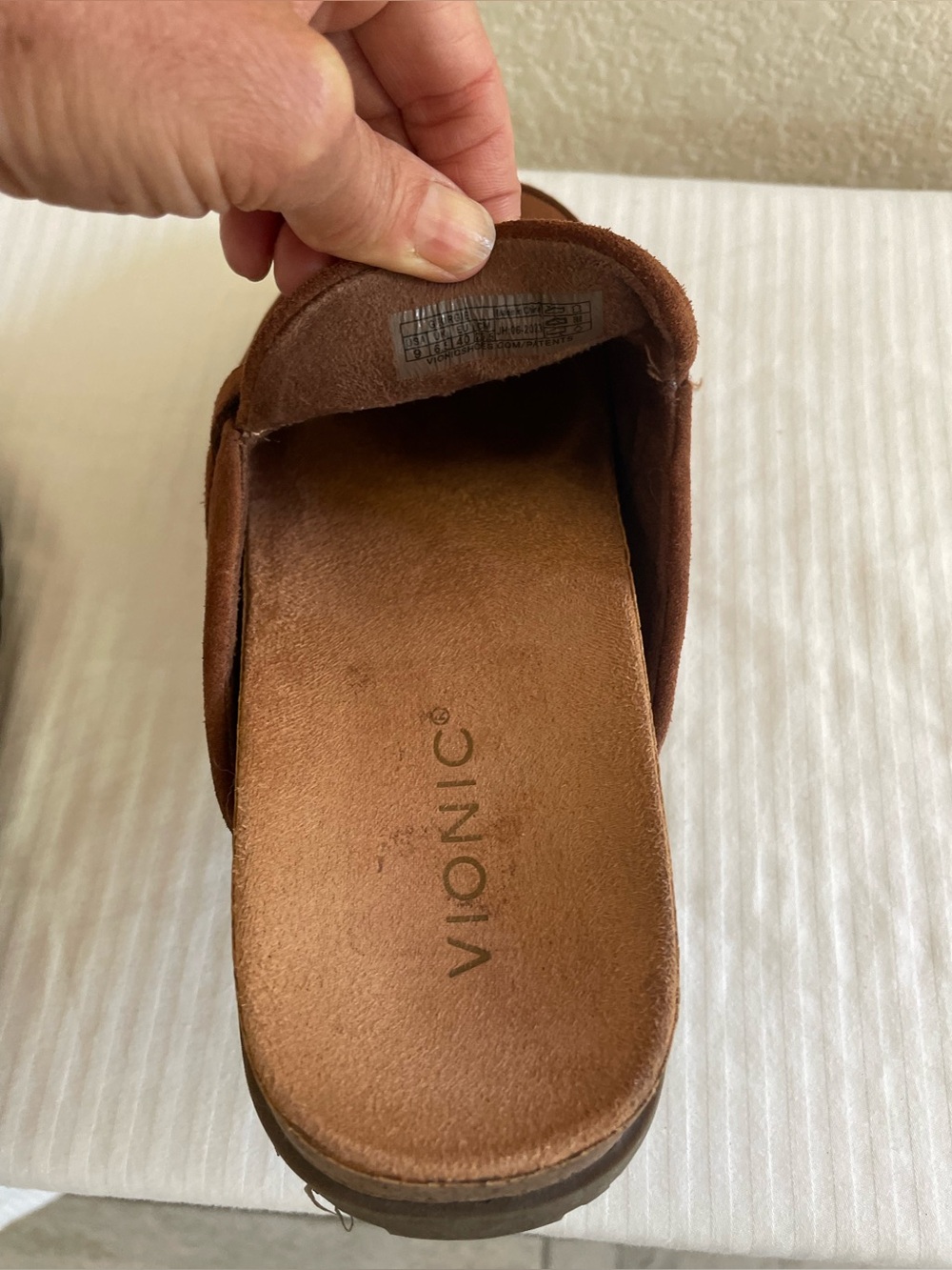 Vionic Rust Brown Suede Chain-Link Slide Mules SZ 9 - Picture 4 of 8